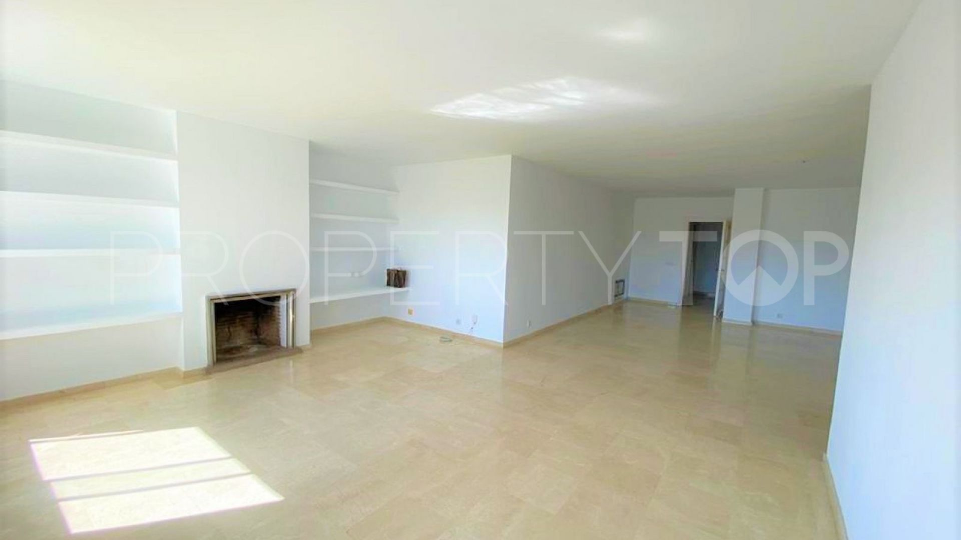 For sale 3 bedrooms apartment in Guadalmina Alta