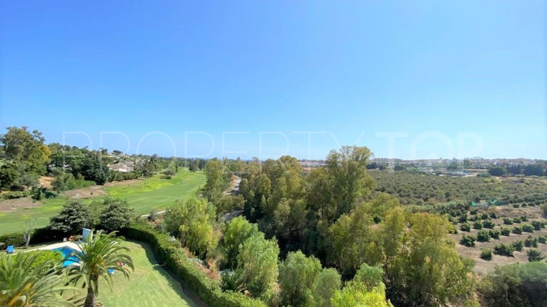 For sale 3 bedrooms apartment in Guadalmina Alta