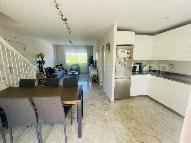 Atico duplex a la venta en Nueva Andalucia con 2 dormitorios