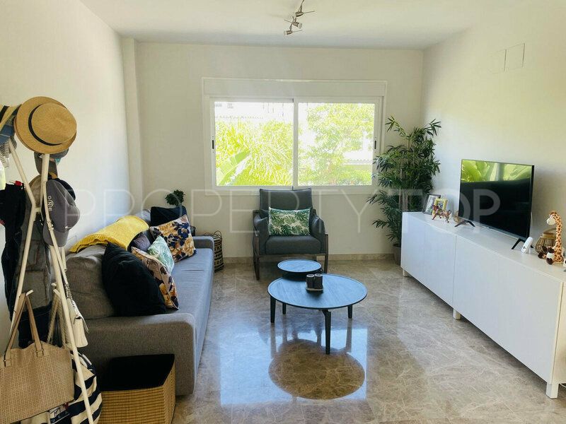 Atico duplex a la venta en Nueva Andalucia con 2 dormitorios