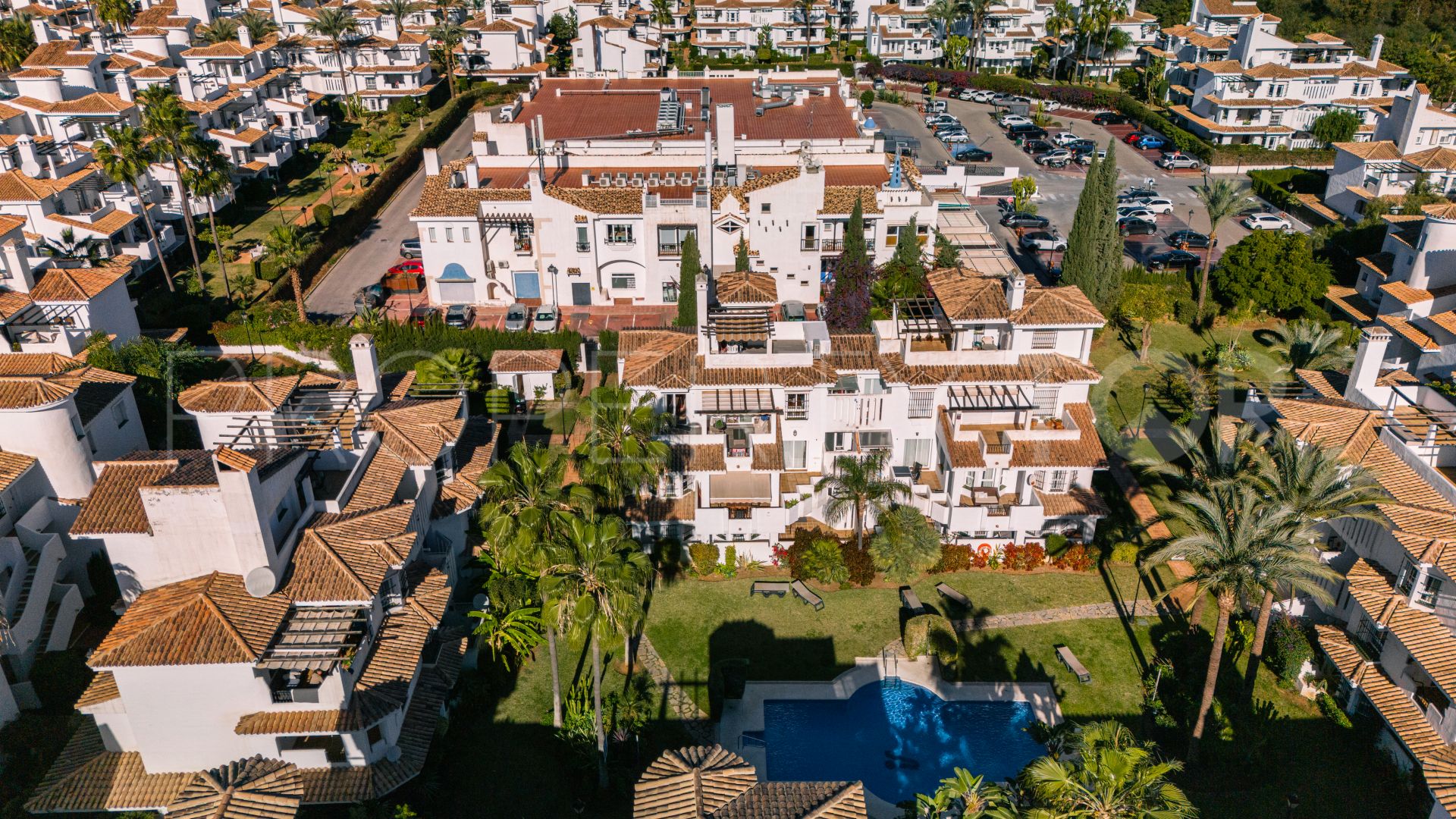 Penthouse for sale in Los Naranjos de Marbella