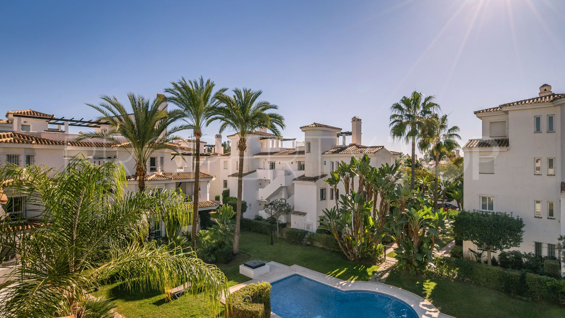 Penthouse for sale in Los Naranjos de Marbella