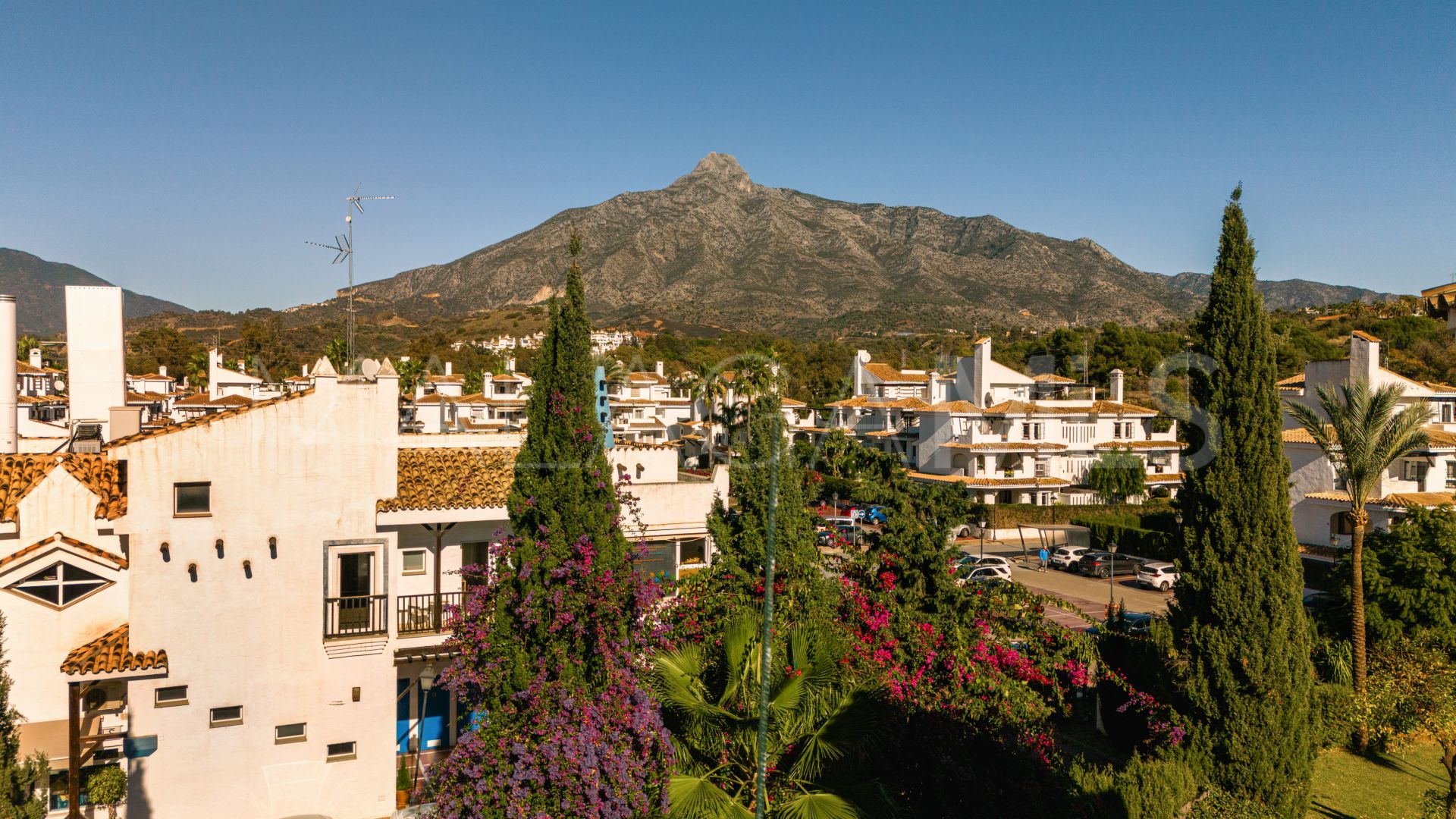 Penthaus for sale in Los Naranjos de Marbella