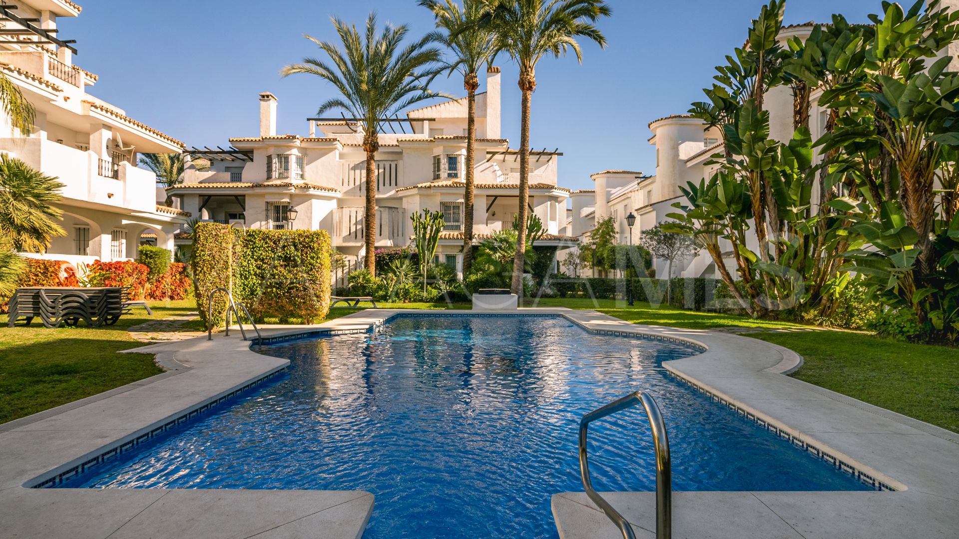 Penthaus for sale in Los Naranjos de Marbella