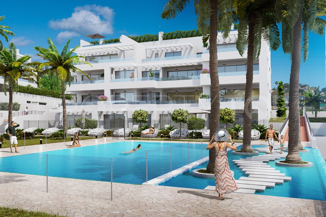 Apartamento planta baja de 2 dormitorios a la venta en Estepona Golf