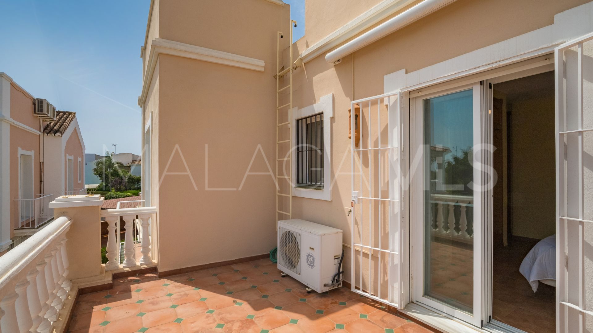 San Pedro Playa 3 bedrooms town house for sale