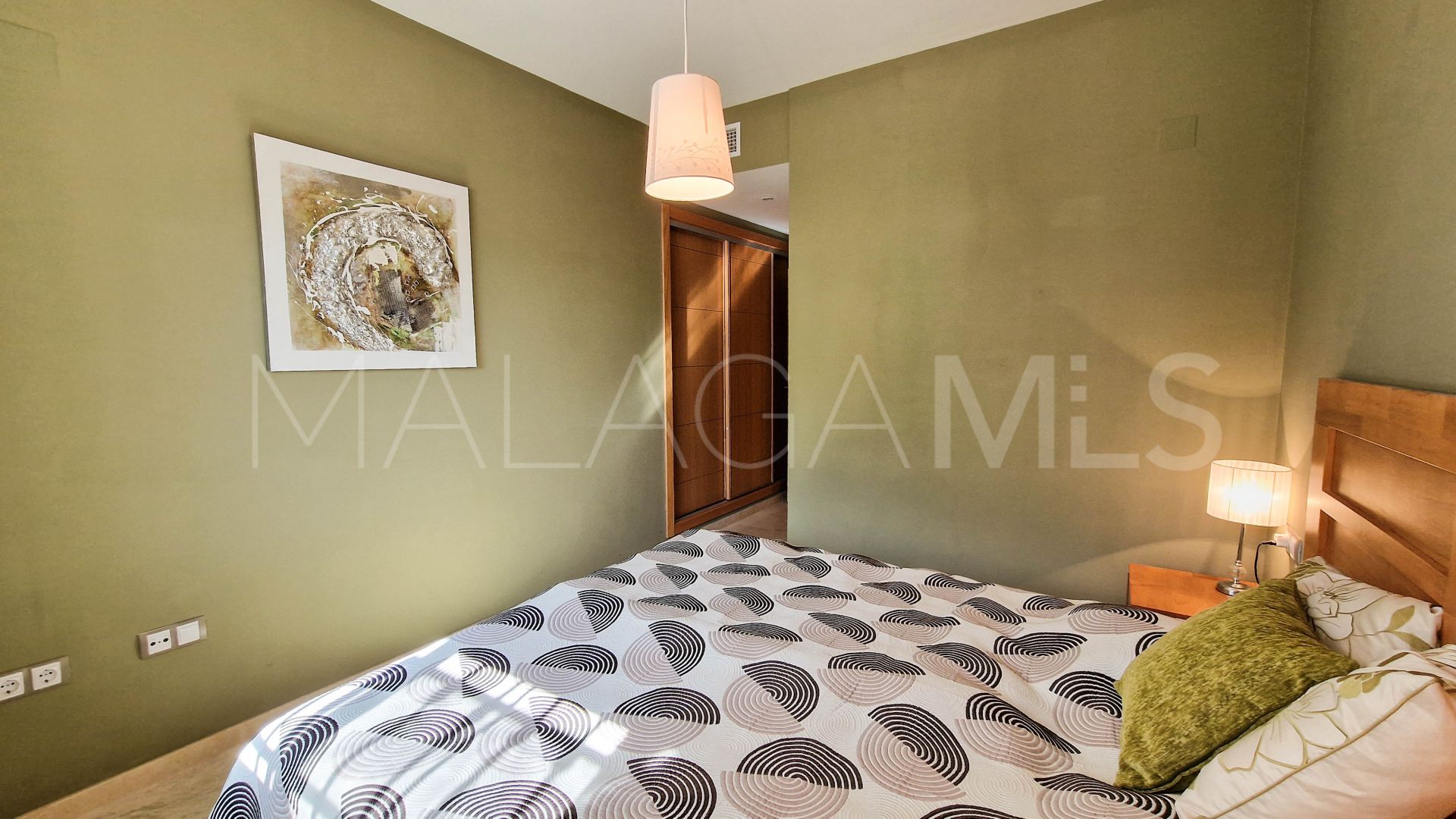 For sale ground floor apartment in La Duquesa with 2 bedrooms