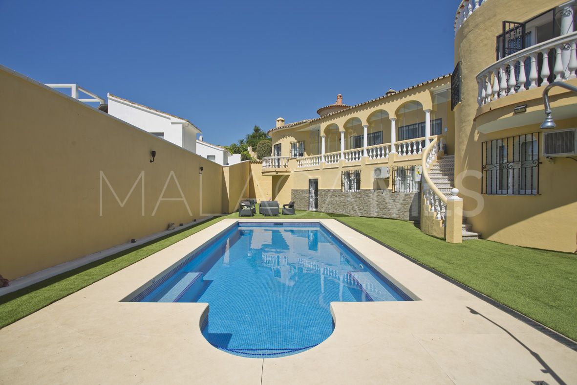 Las Farolas, villa a la venta with 6 bedrooms