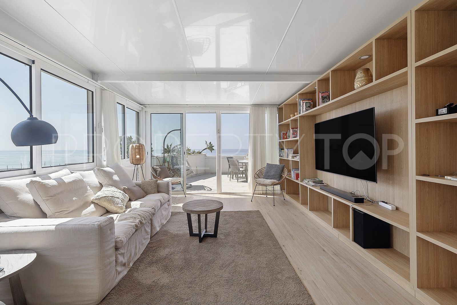 For sale 3 bedrooms penthouse in Marbella Centro