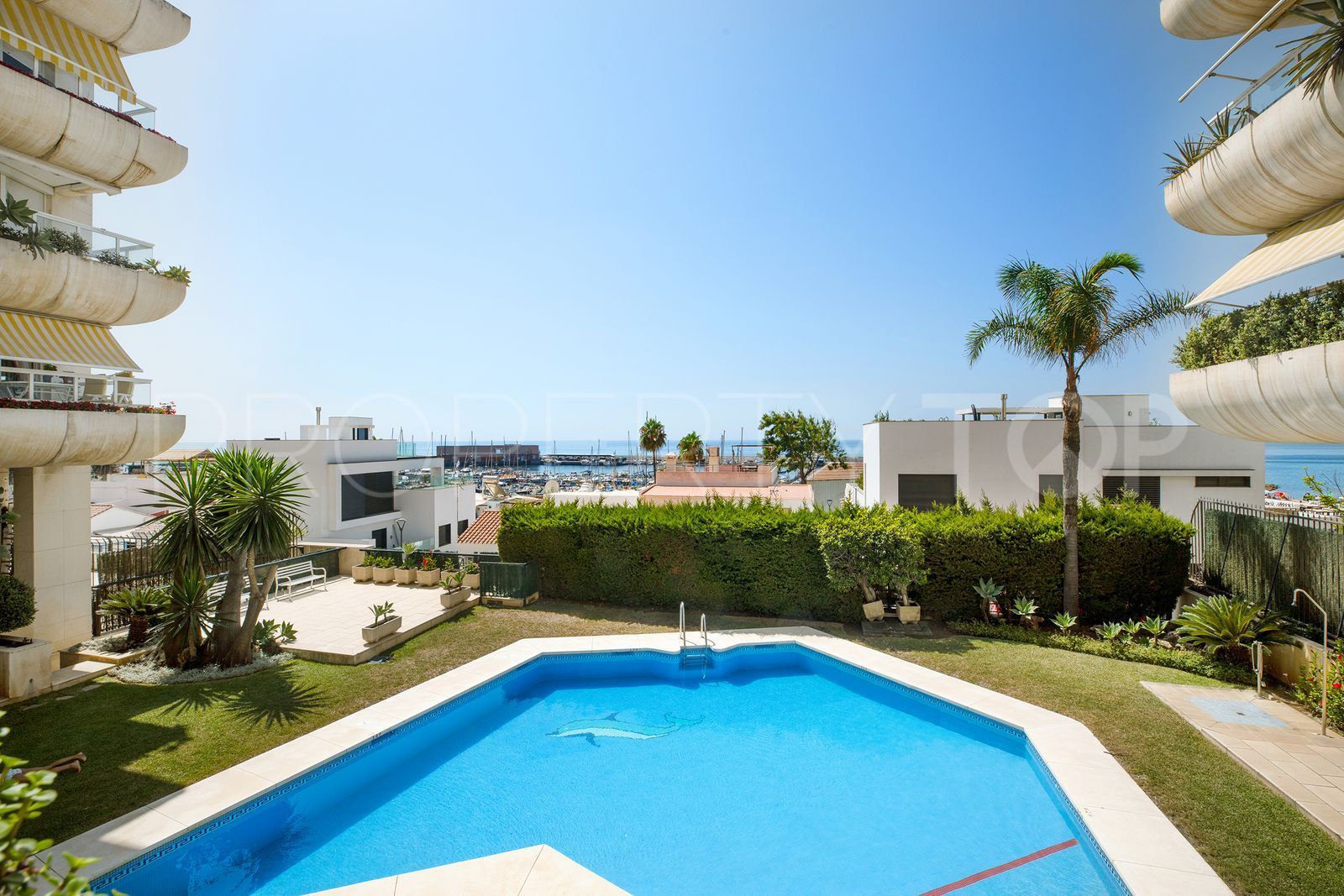 For sale 3 bedrooms penthouse in Marbella Centro