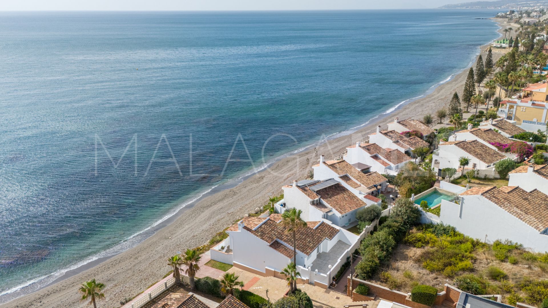 Buy villa in Arena Beach