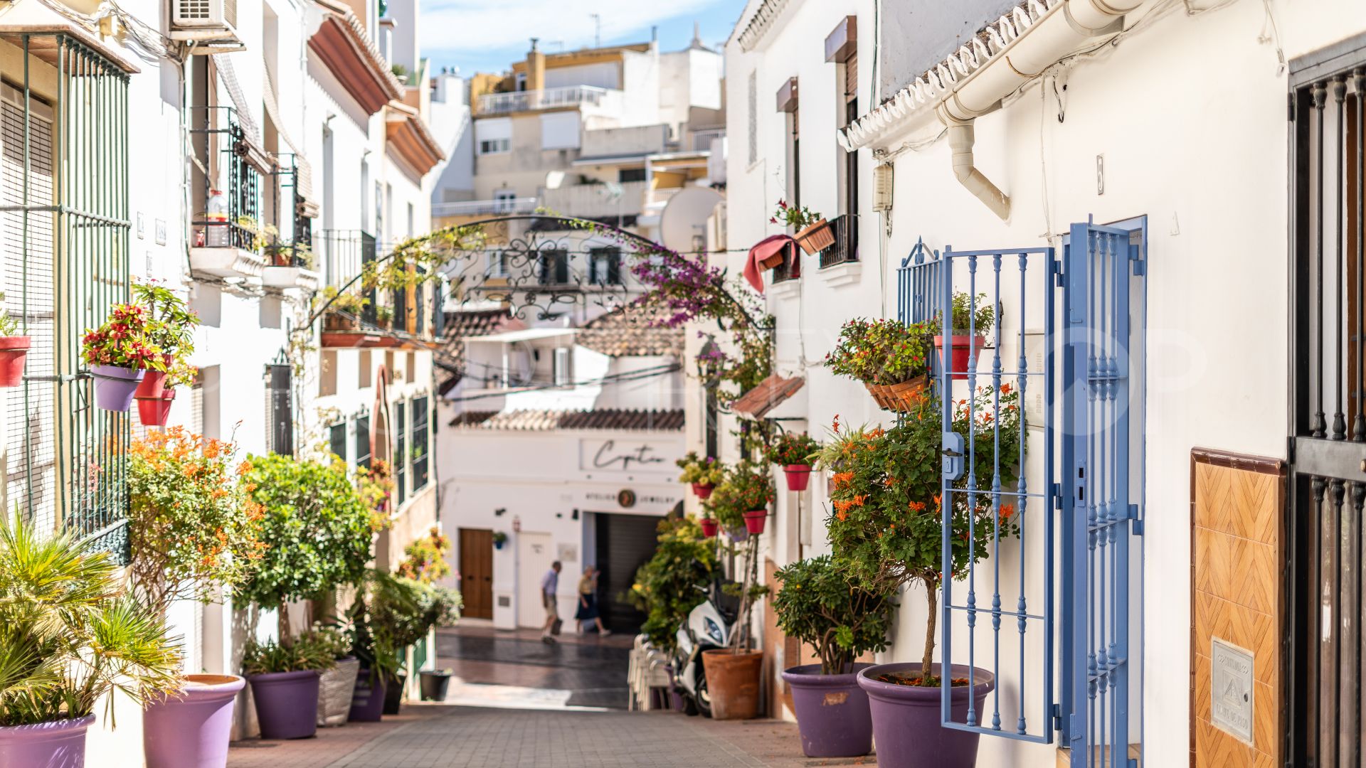 For sale Estepona Old Town town house with 2 bedrooms