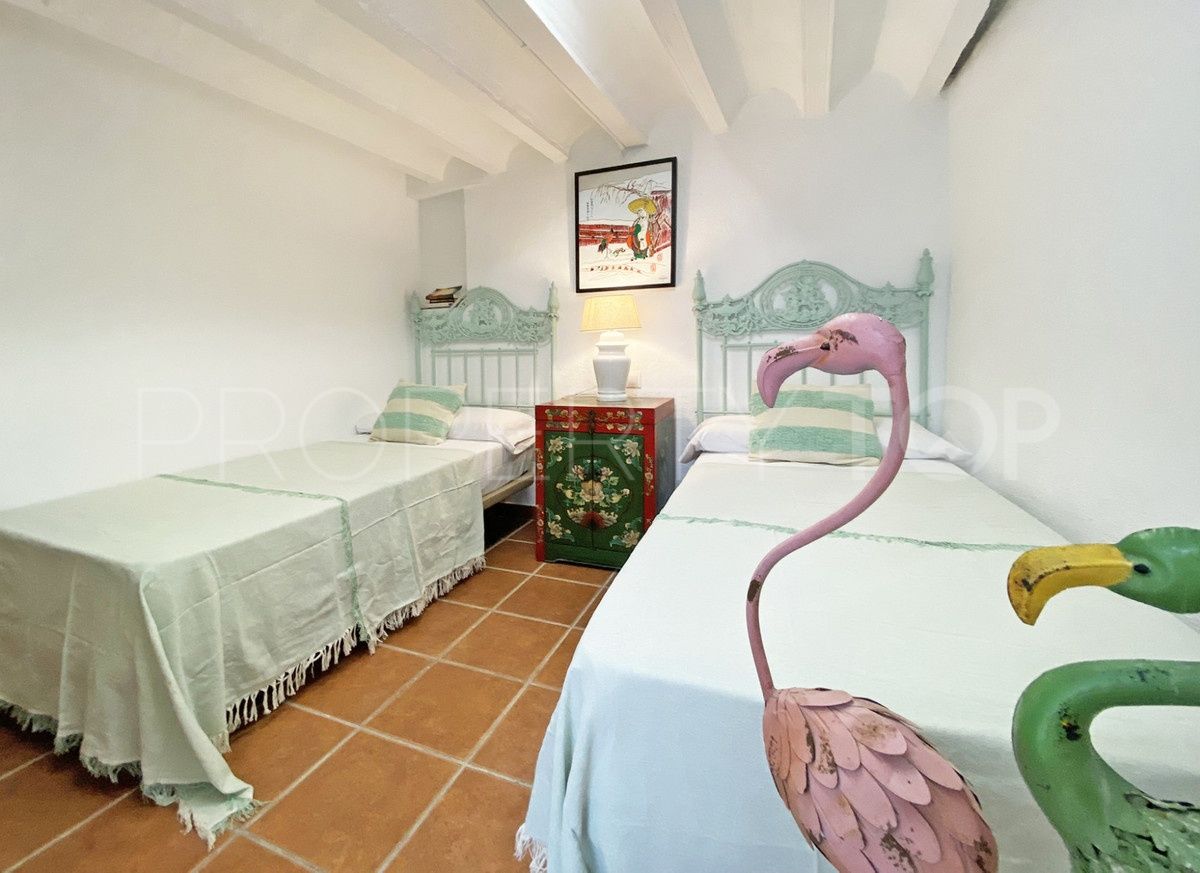 Buy apartment in Casco antiguo with 2 bedrooms