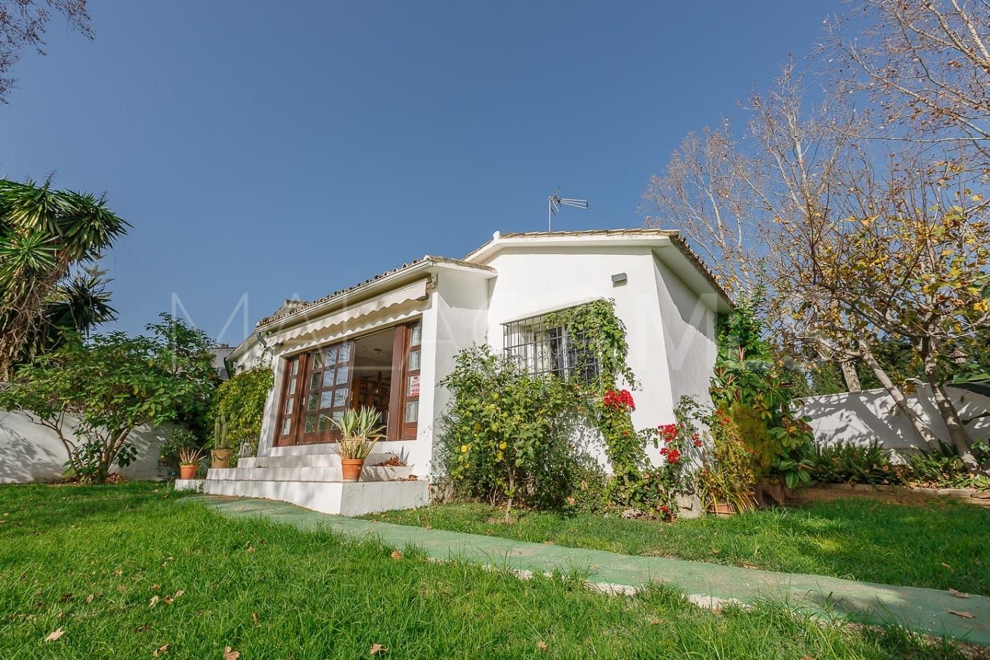 Haus for sale in Guadalmina Alta