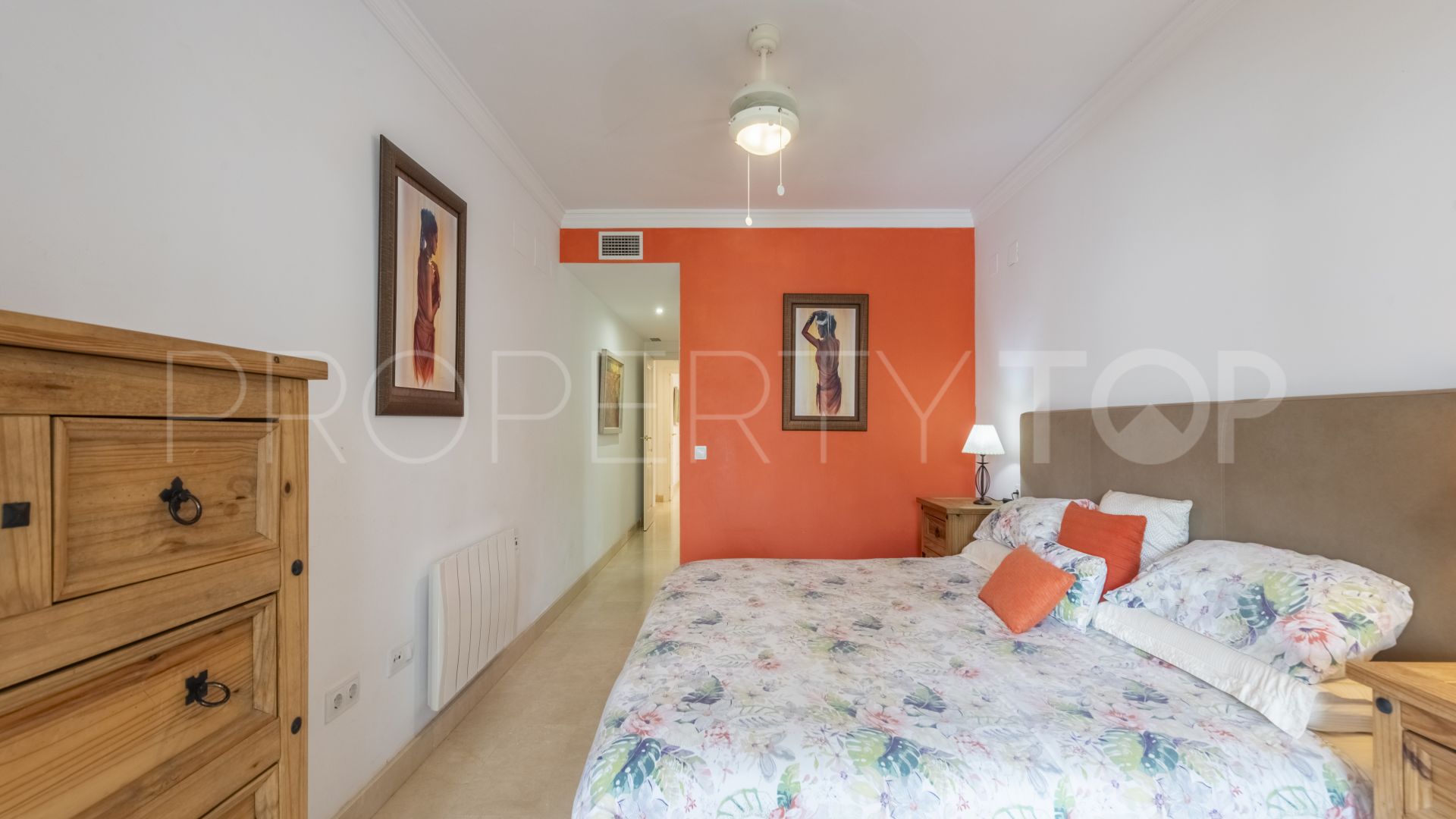 For sale ground floor apartment in San Pedro de Alcantara with 2 bedrooms