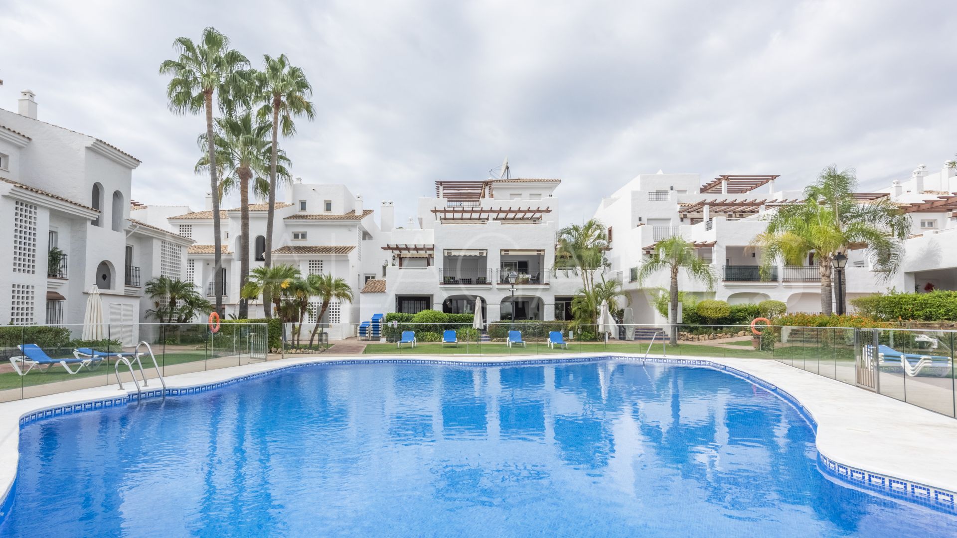 Appartement rez de chaussée for sale in San Pedro de Alcantara