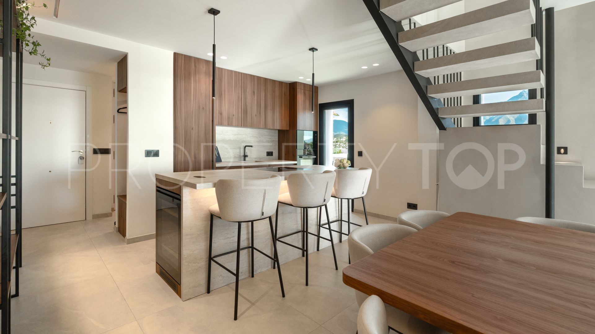 Comprar atico duplex en Nueva Andalucia con 3 dormitorios