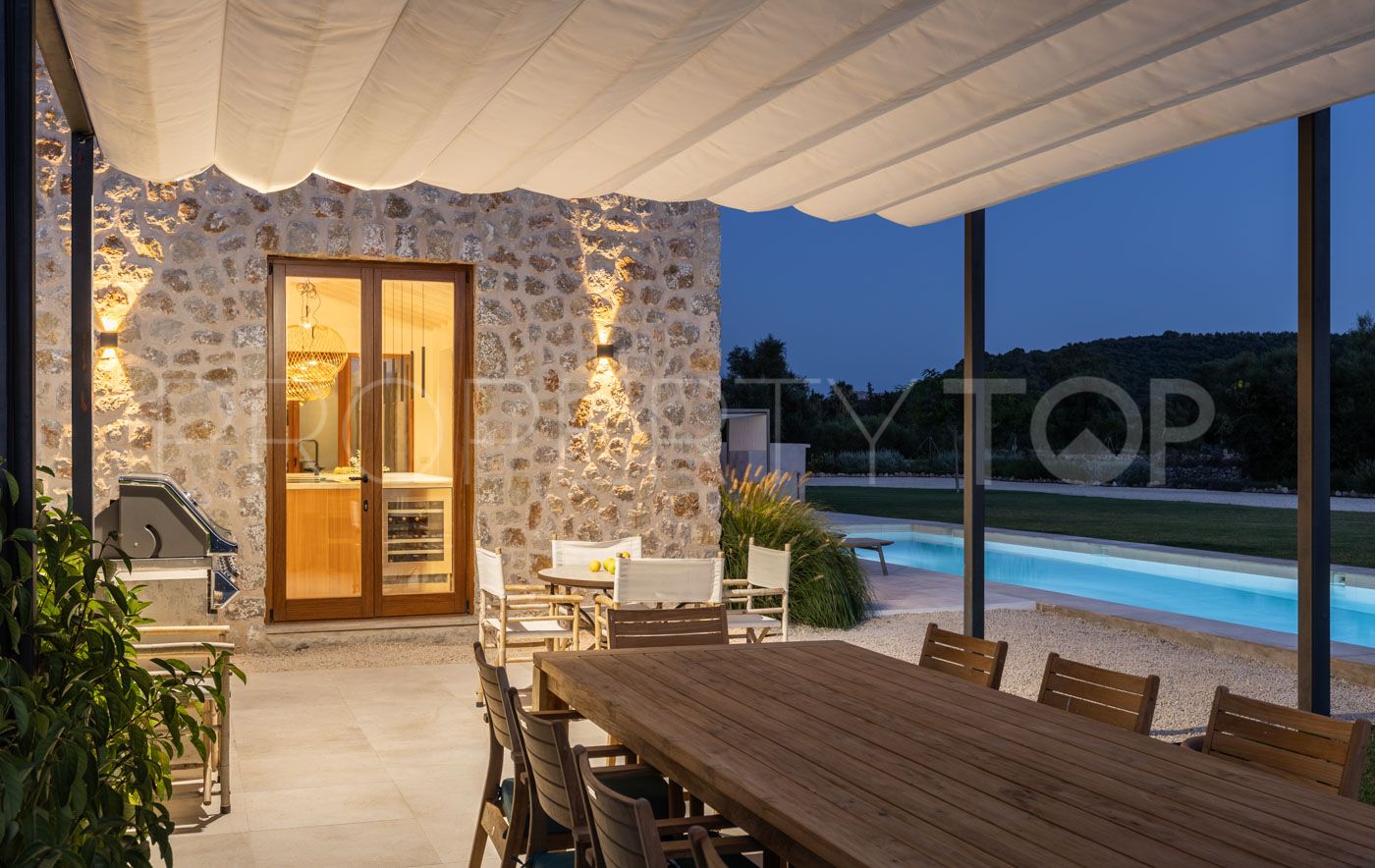 Buy 5 bedrooms finca in Pollença