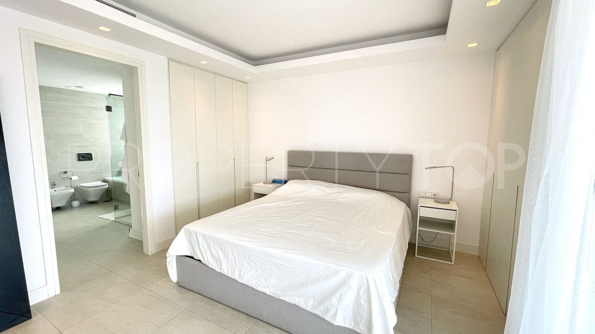 Comprar apartamento planta baja en Nueva Andalucia