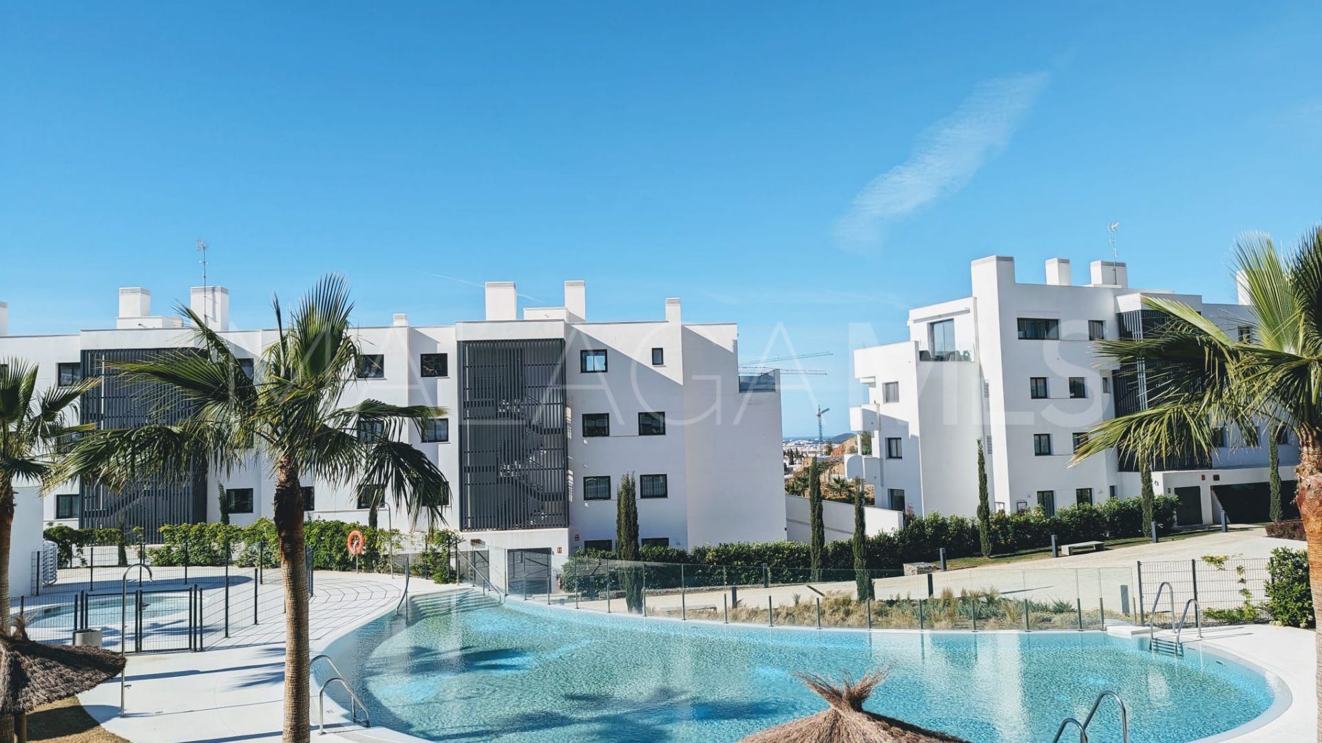 Se vende apartamento planta baja with 3 bedrooms in El Higueron