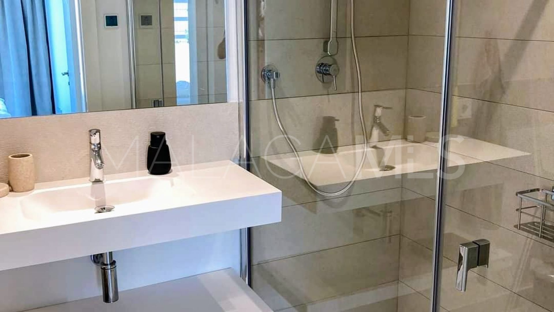 Se vende apartamento planta baja with 3 bedrooms in El Higueron