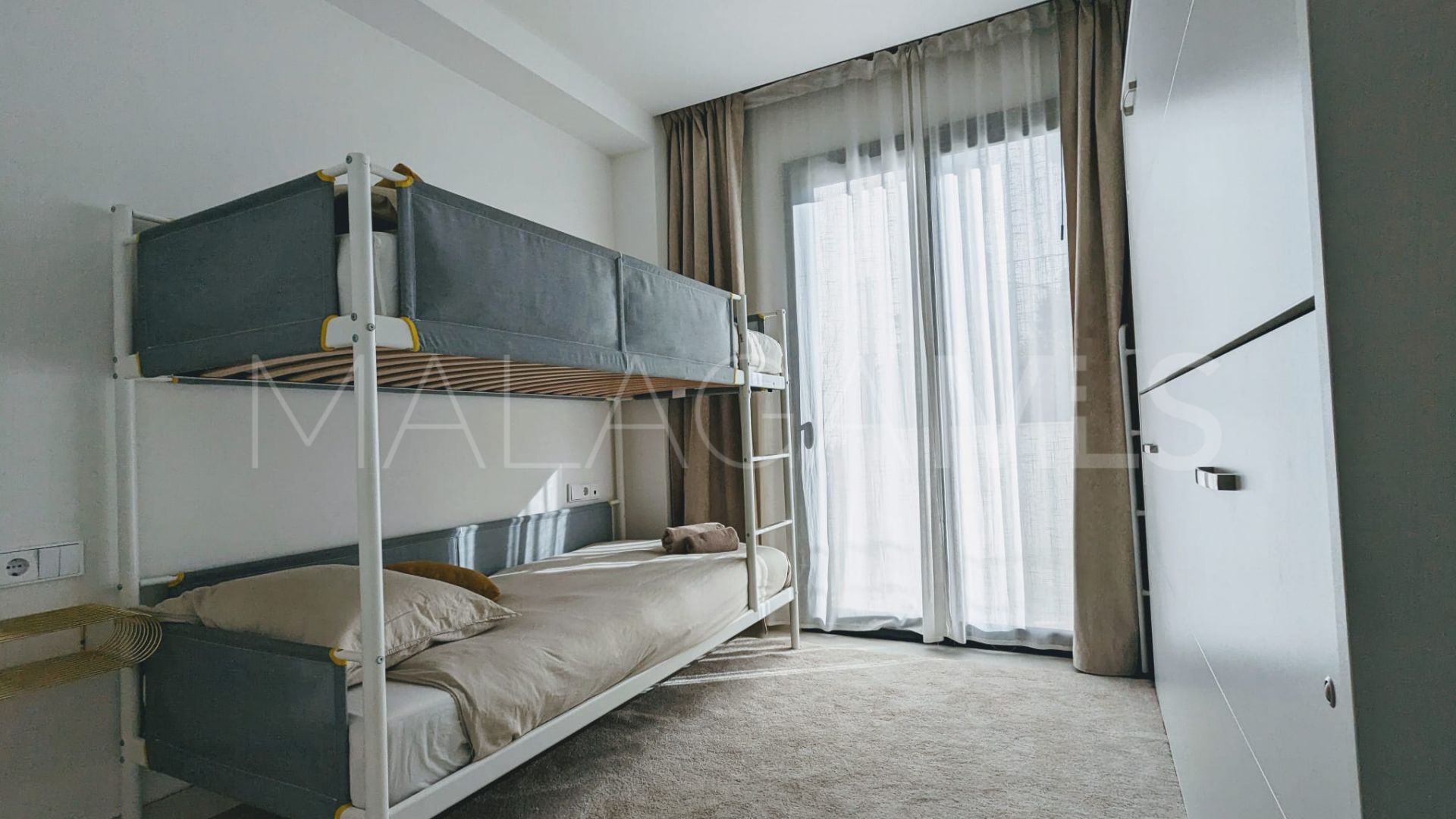 Se vende apartamento planta baja with 3 bedrooms in El Higueron