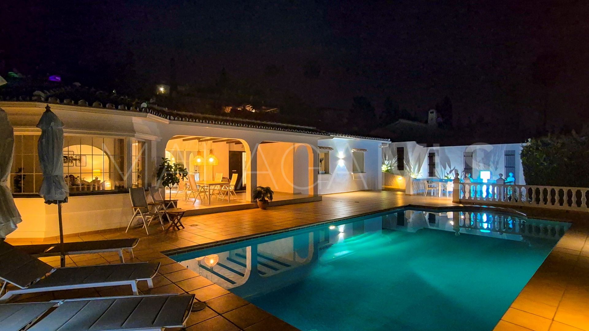 Villa for sale in Sierrezuela