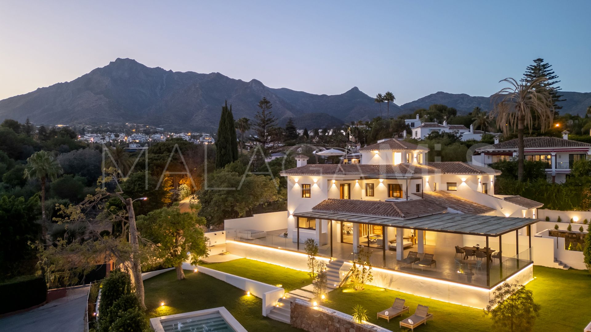 Villa for sale in Marbella Golden Mile