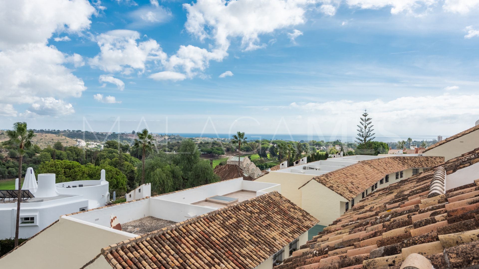 For sale Nueva Andalucia town house