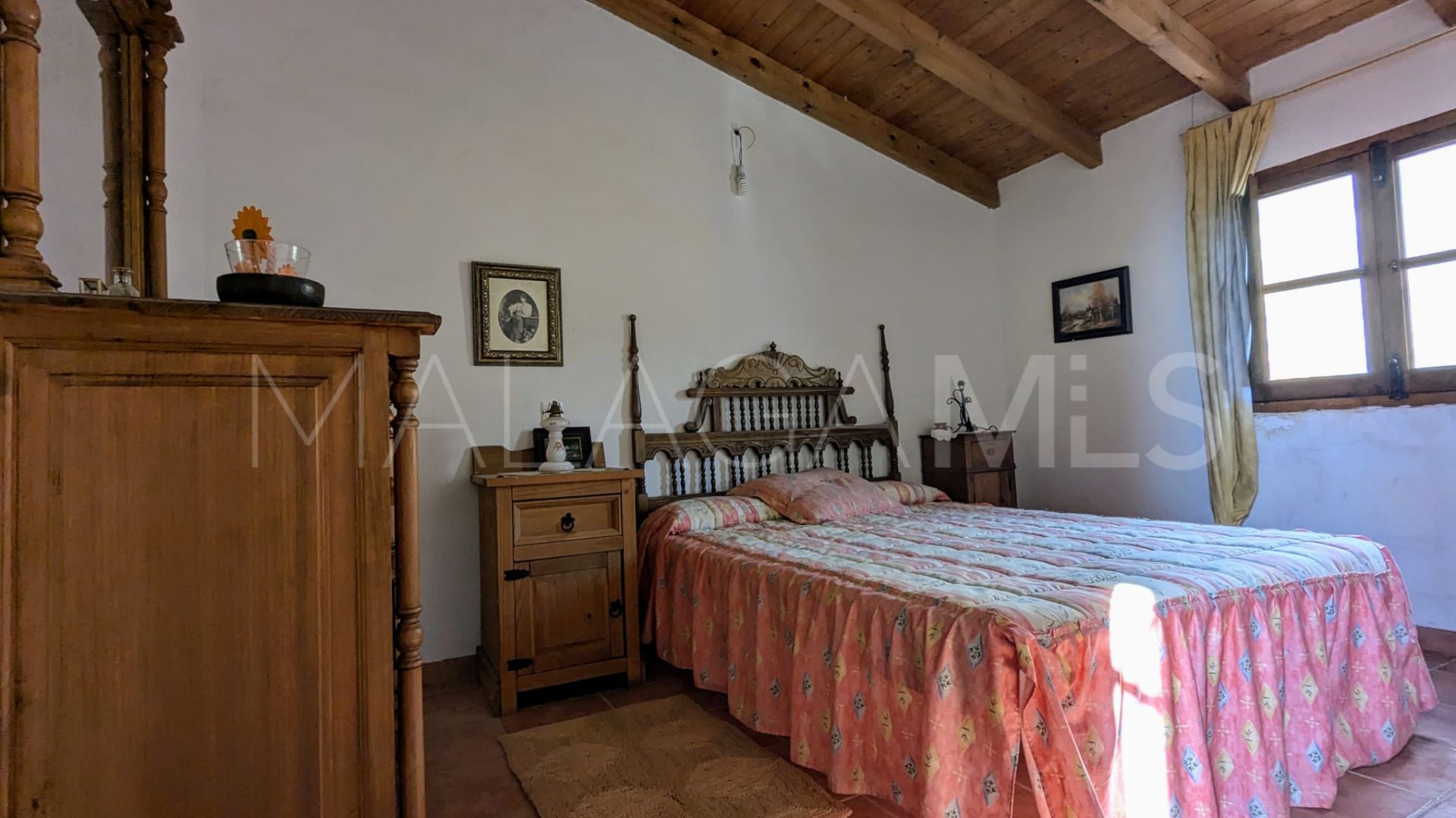 Se vende casa de campo in Almogia