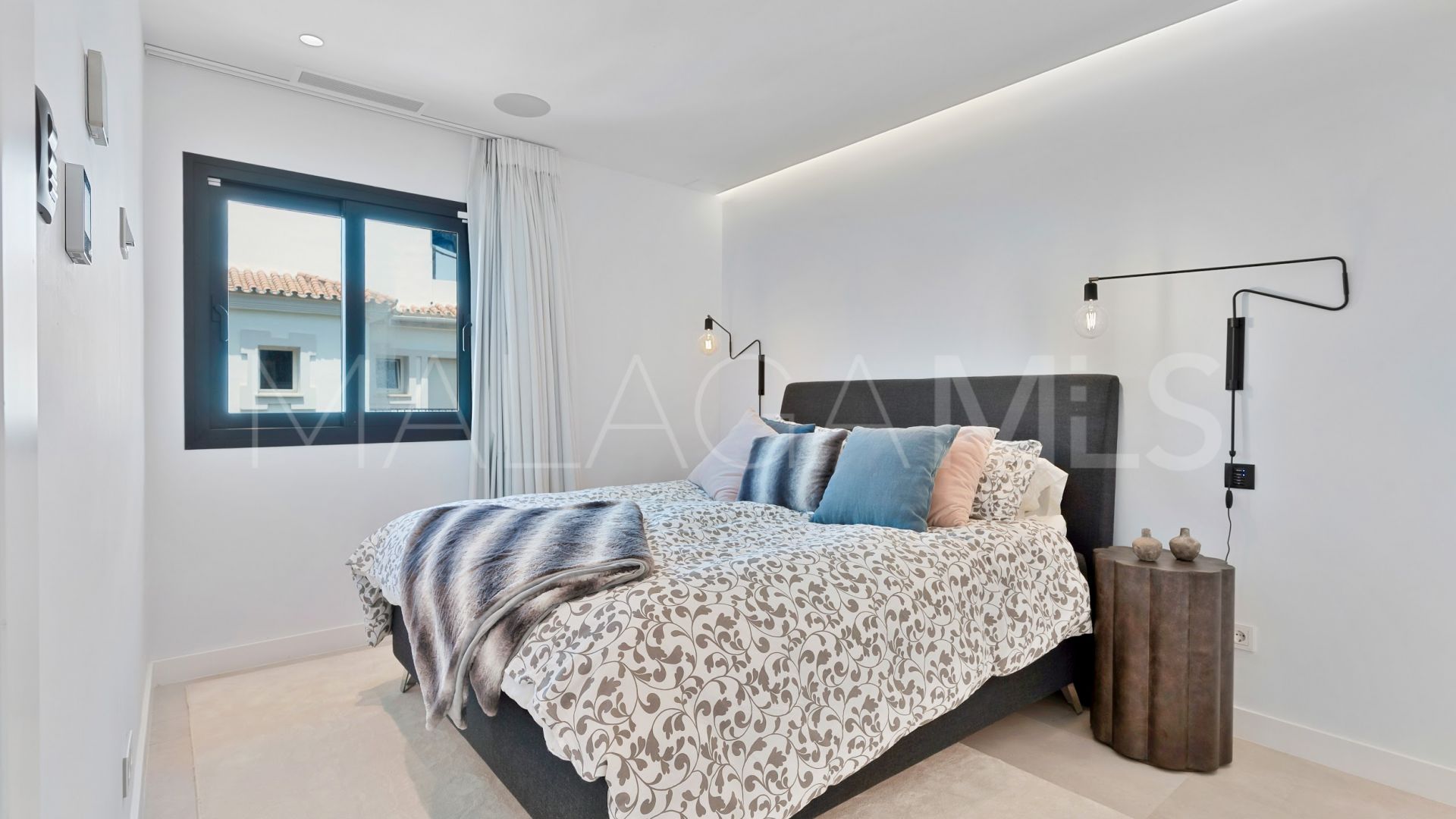 Atico duplex for sale with 3 bedrooms in Andalucia del Mar