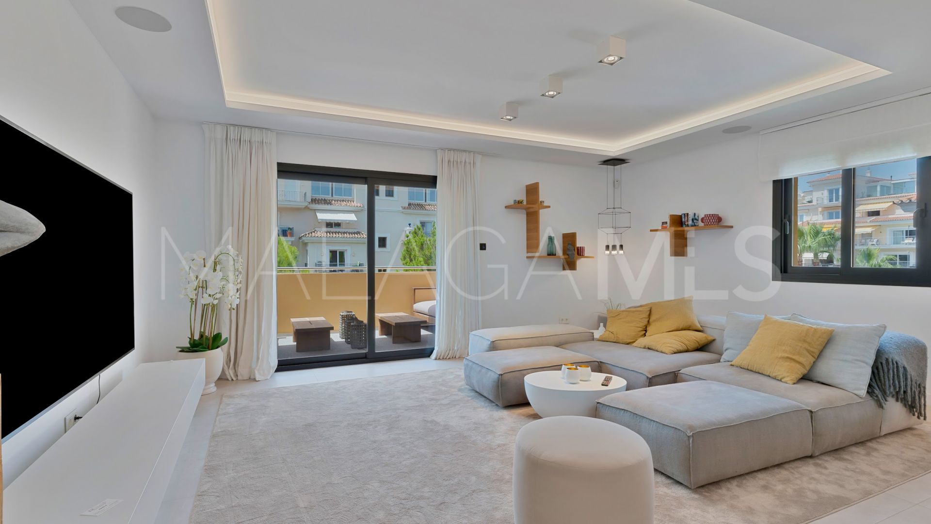 Atico duplex for sale with 3 bedrooms in Andalucia del Mar