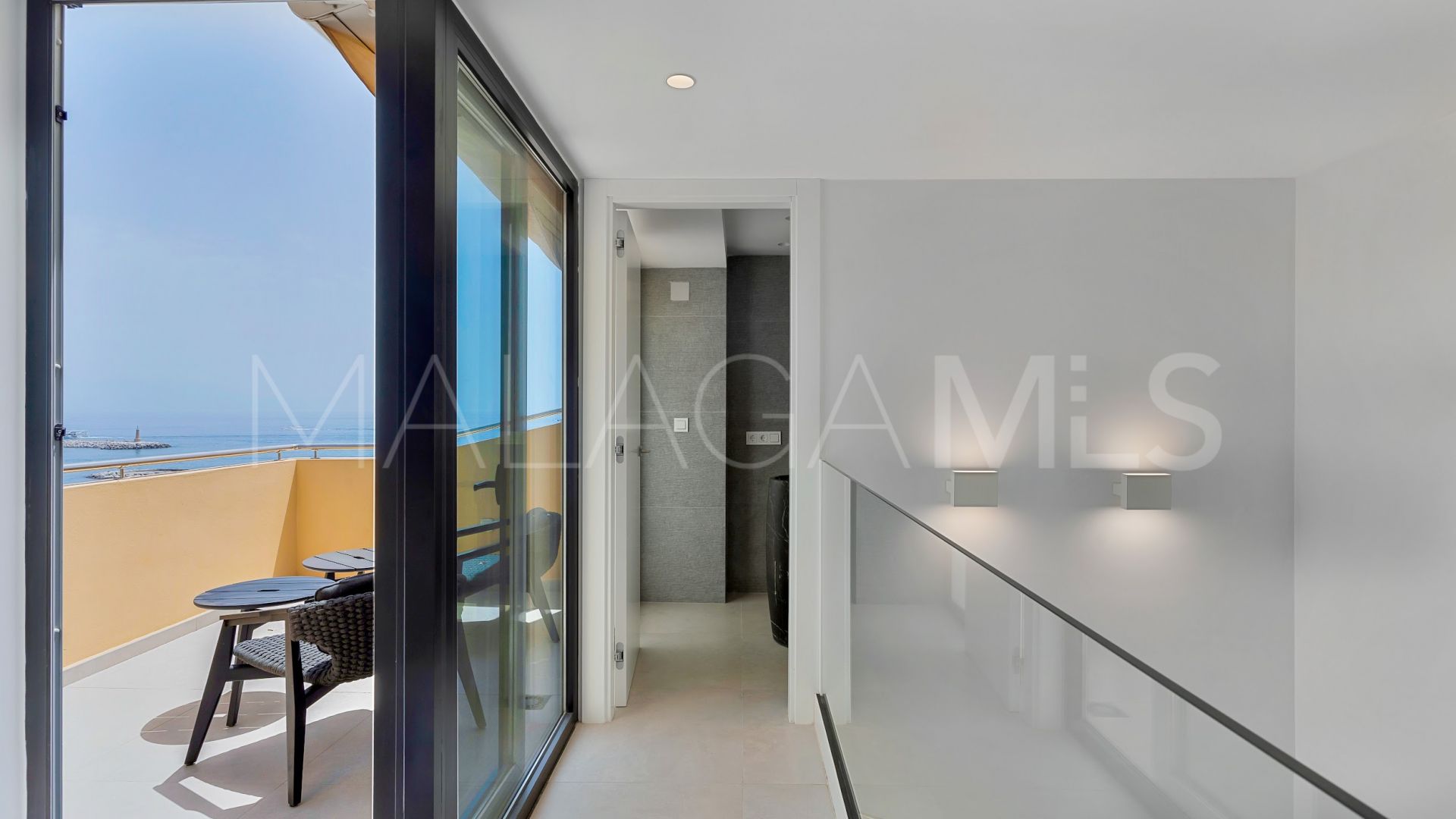 Atico duplex for sale with 3 bedrooms in Andalucia del Mar