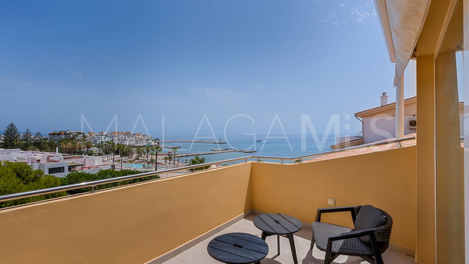 Atico duplex for sale with 3 bedrooms in Andalucia del Mar