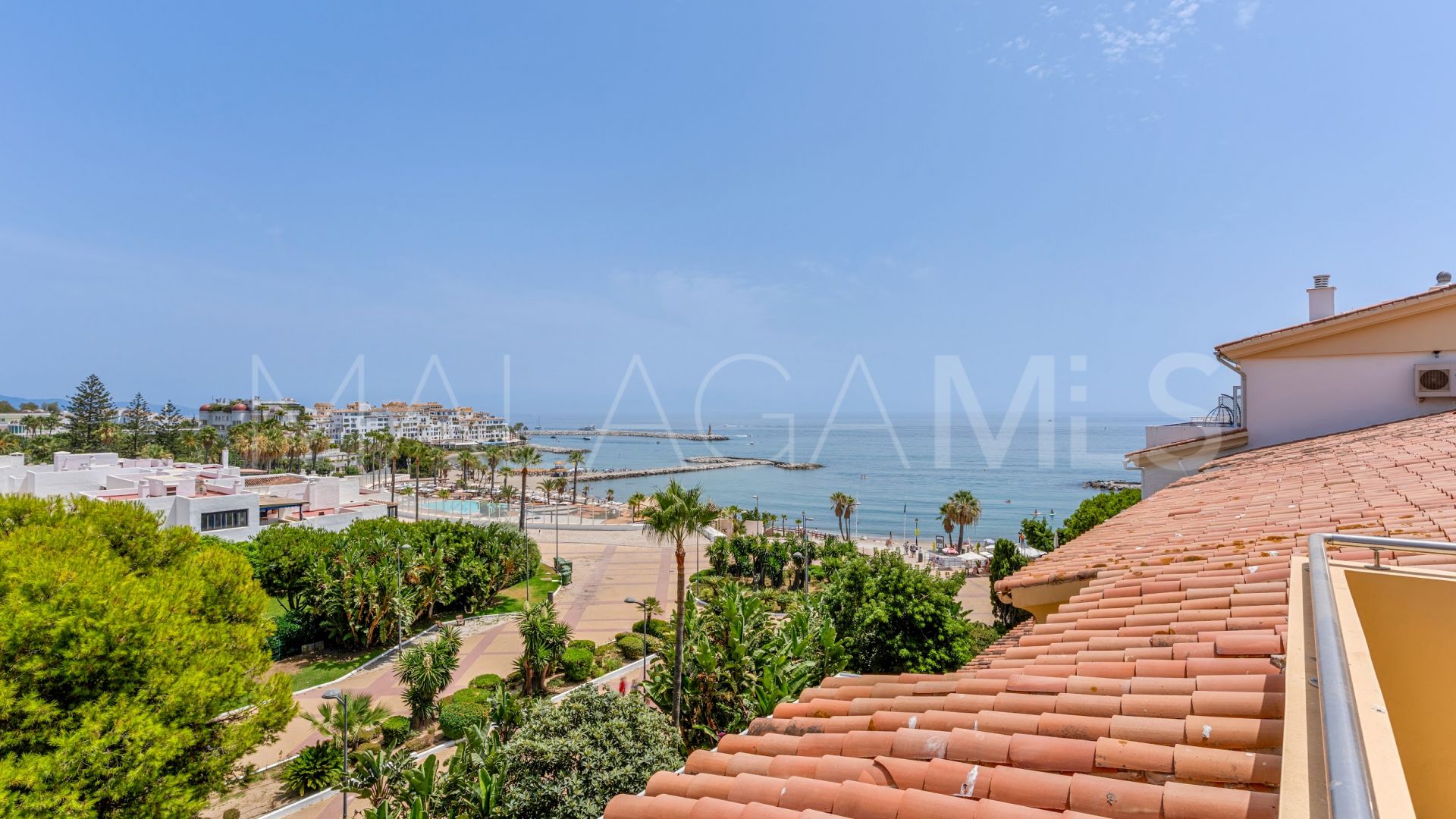 Atico duplex for sale with 3 bedrooms in Andalucia del Mar