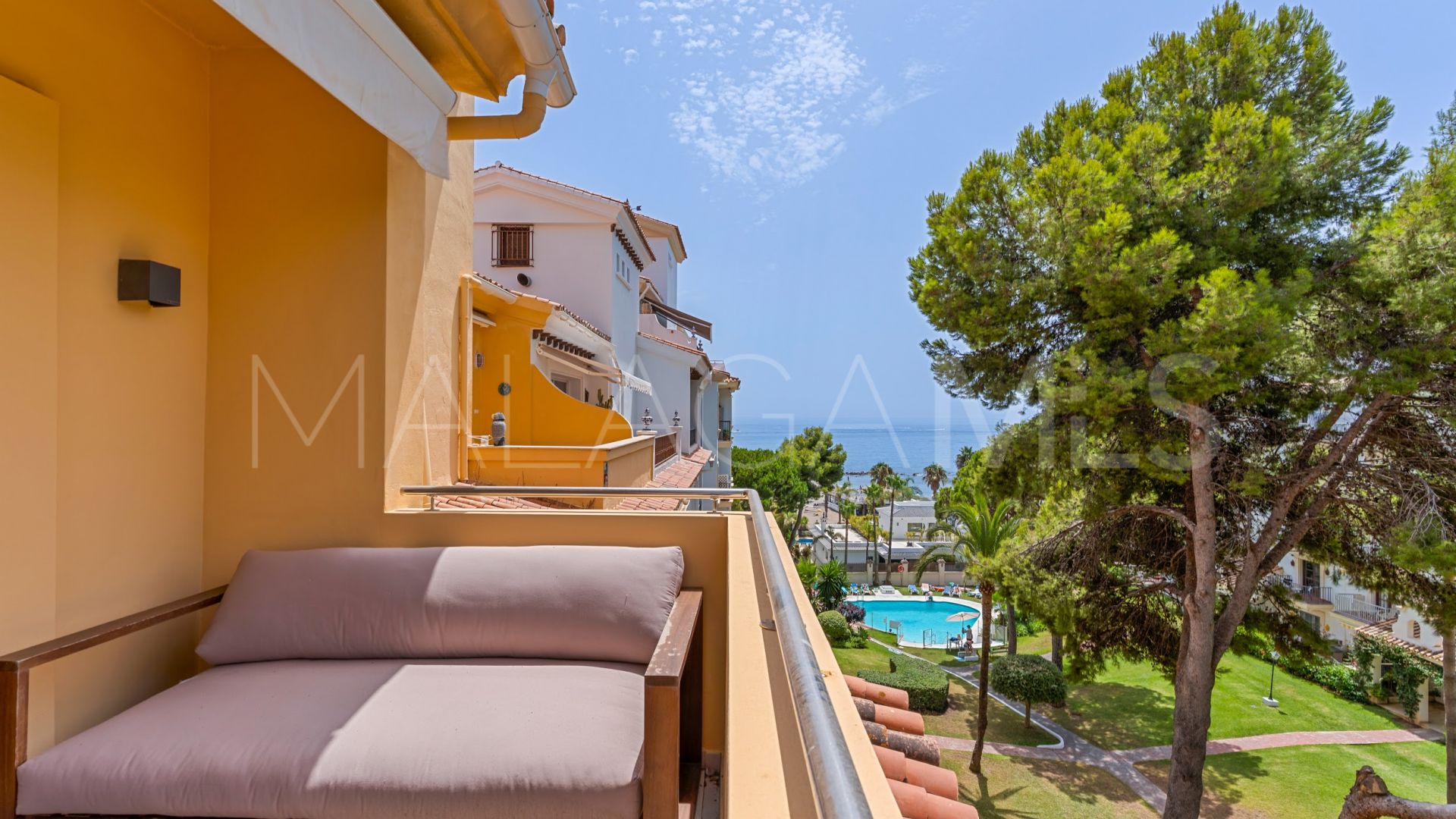Atico duplex for sale with 3 bedrooms in Andalucia del Mar