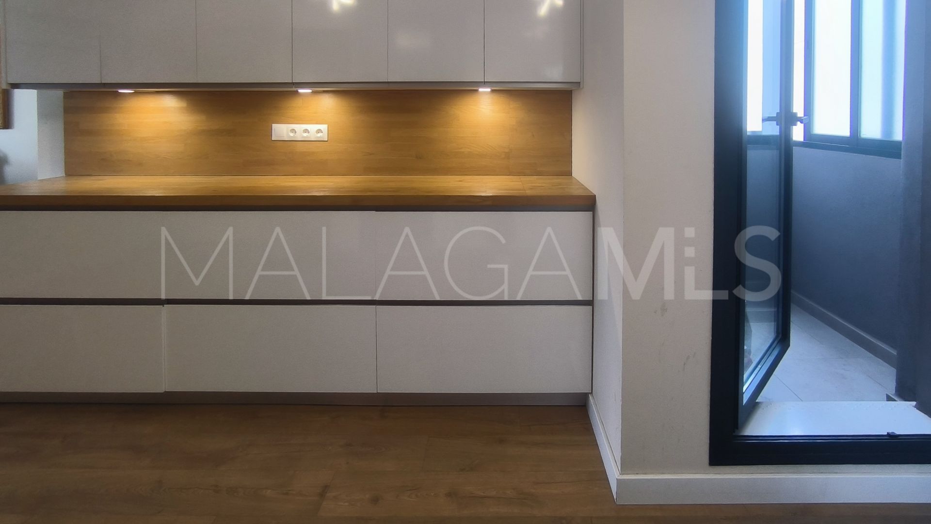 Appartement terrasse for sale in Estepona Centre