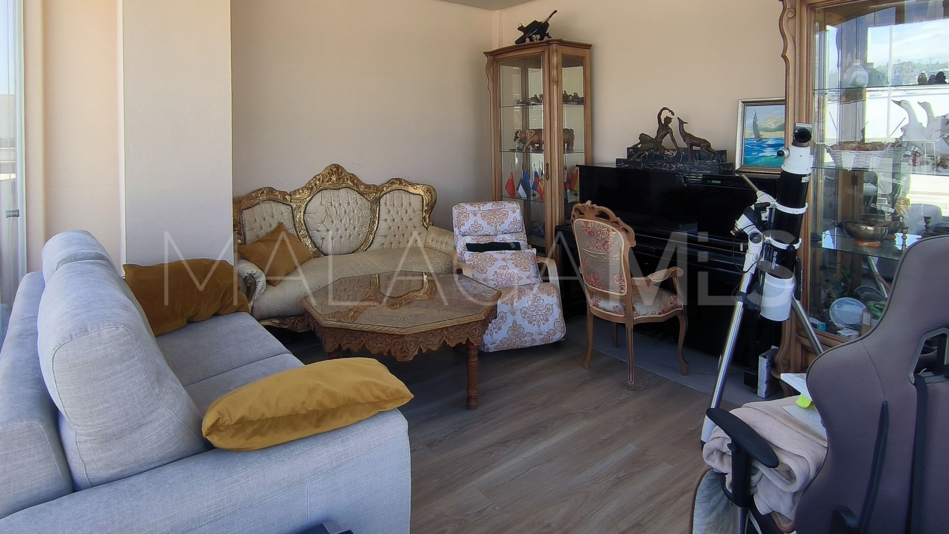 Appartement terrasse for sale in Estepona Centre