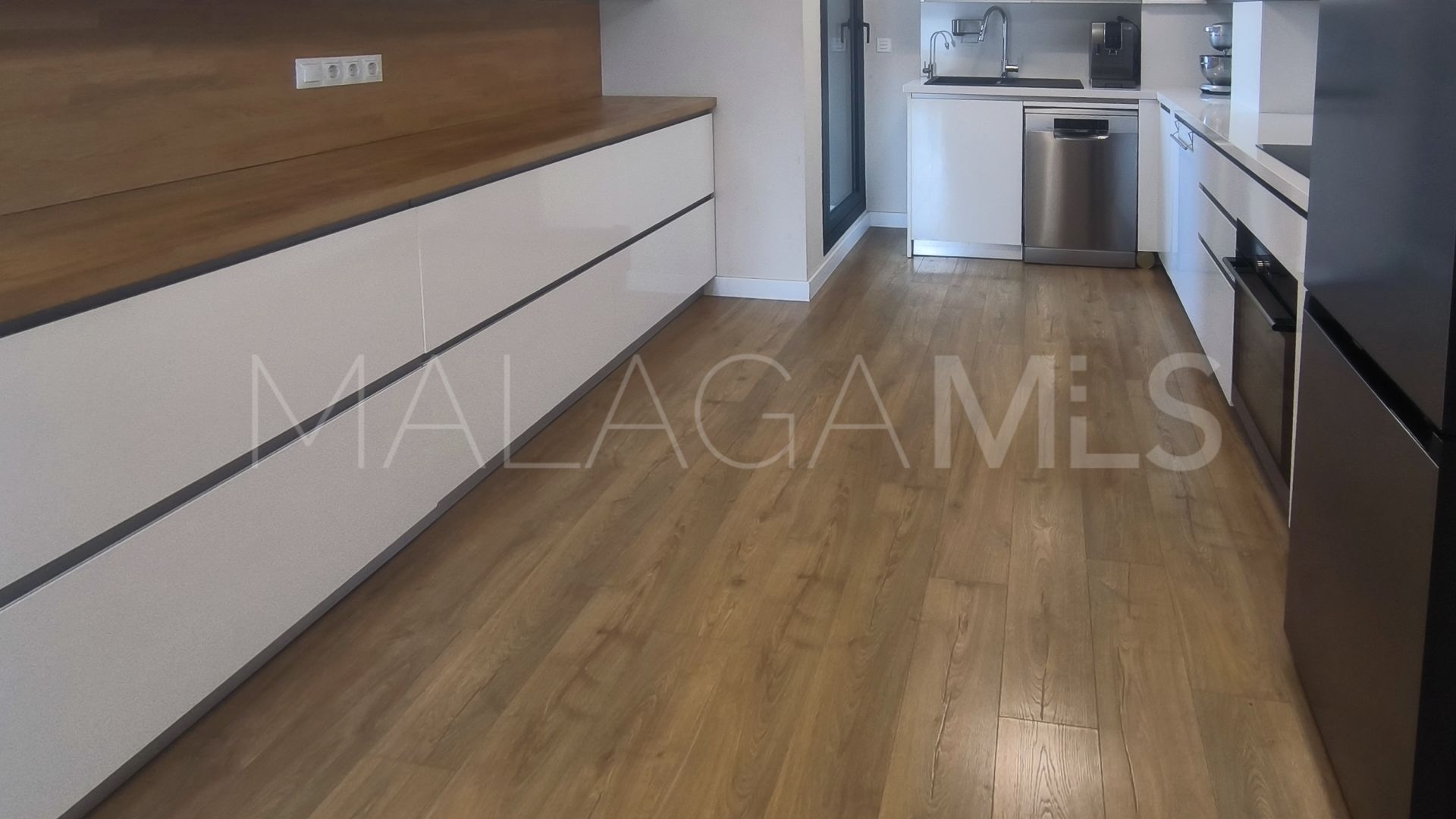 Appartement terrasse for sale in Estepona Centre