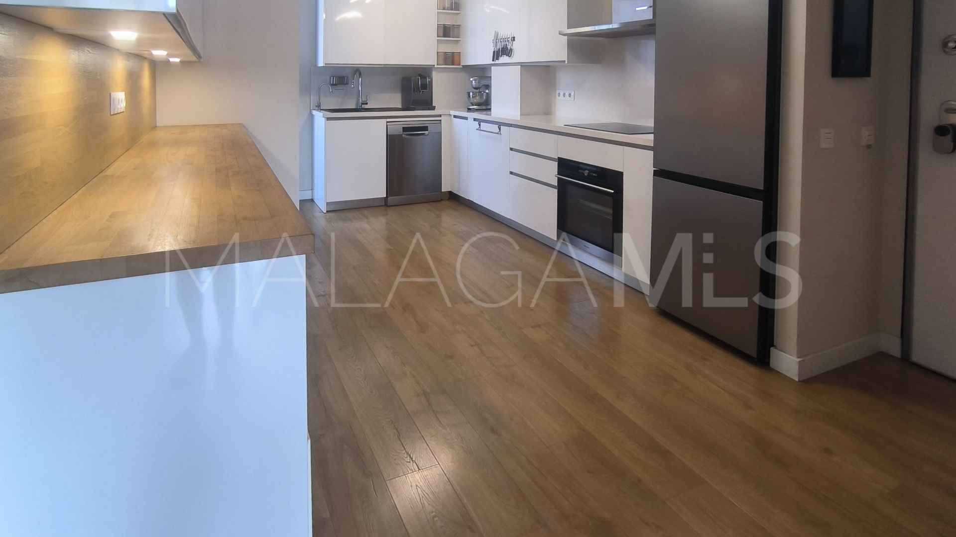 Appartement terrasse for sale in Estepona Centre
