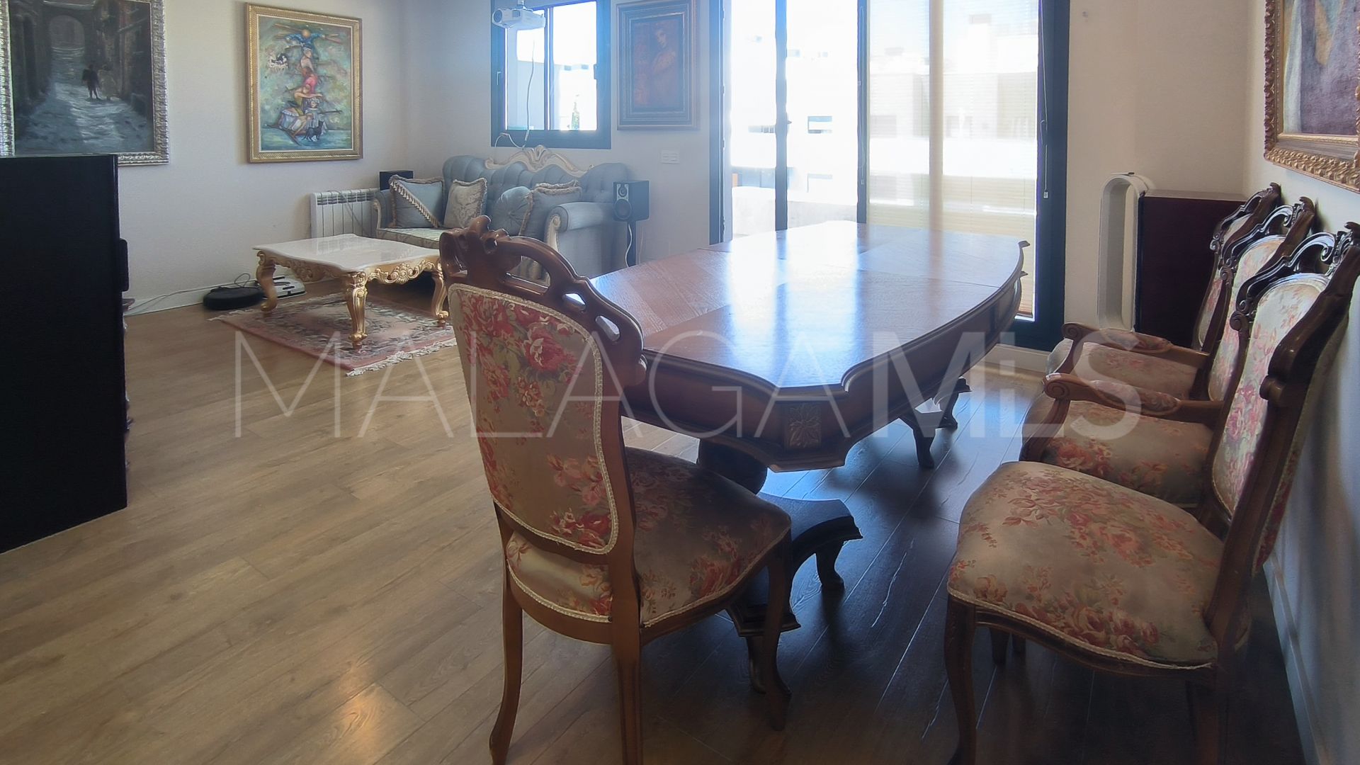 Appartement terrasse for sale in Estepona Centre
