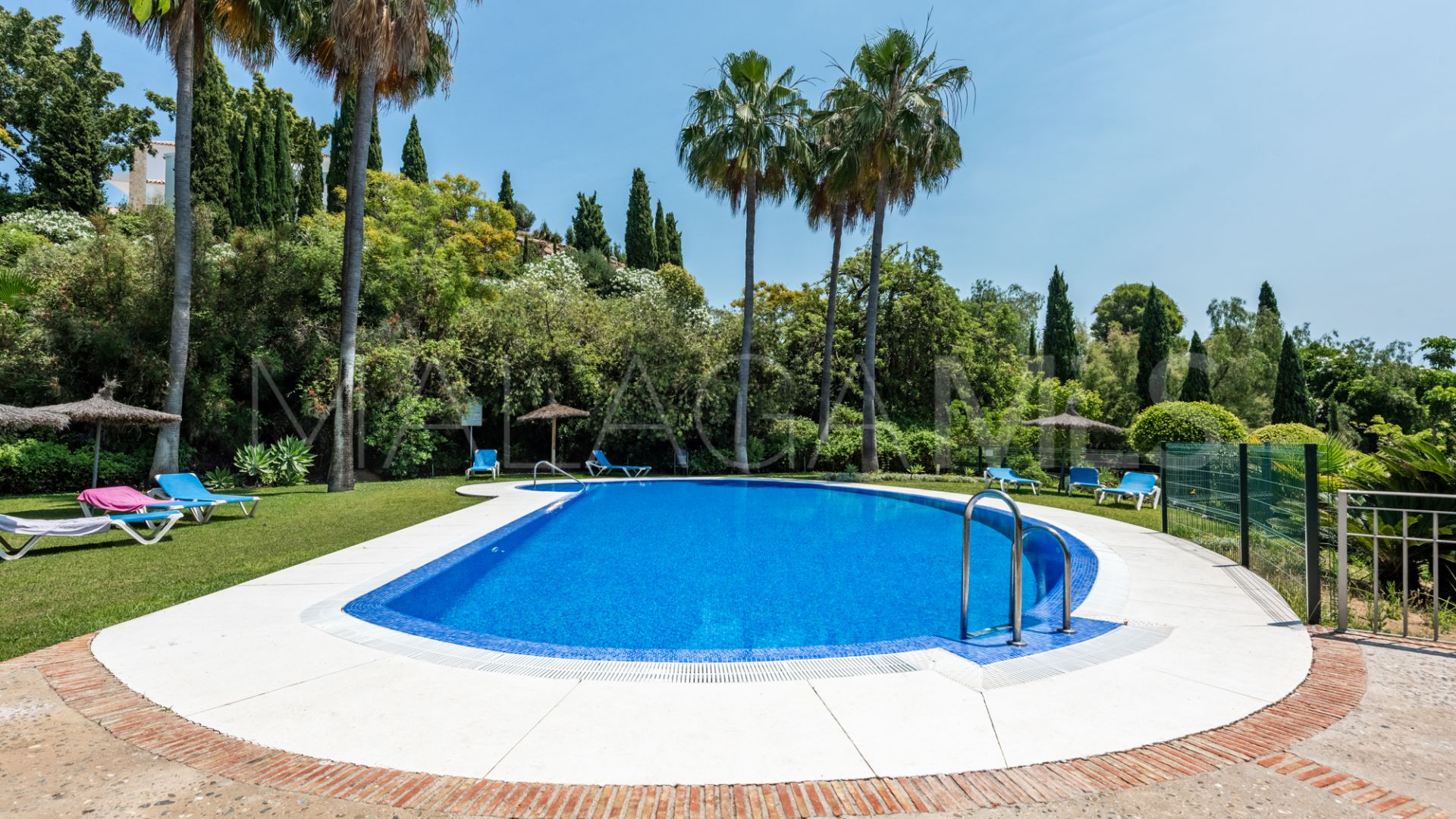 Duplex penthouse for sale in La Quinta