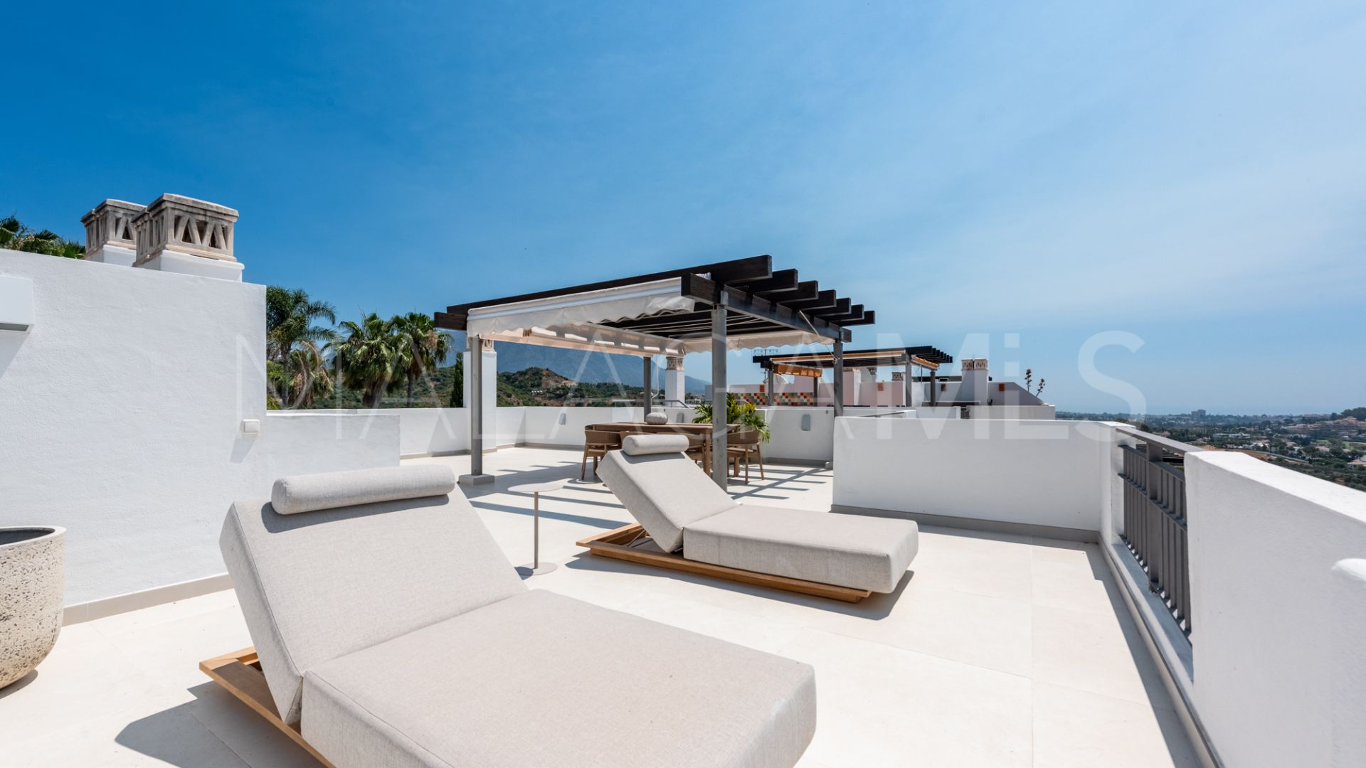 Duplex penthouse for sale in La Quinta