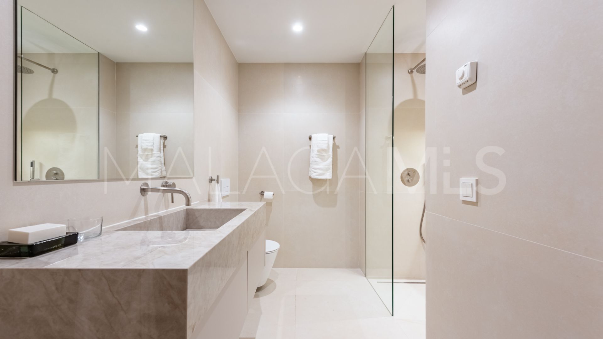 Duplex penthouse for sale in La Quinta