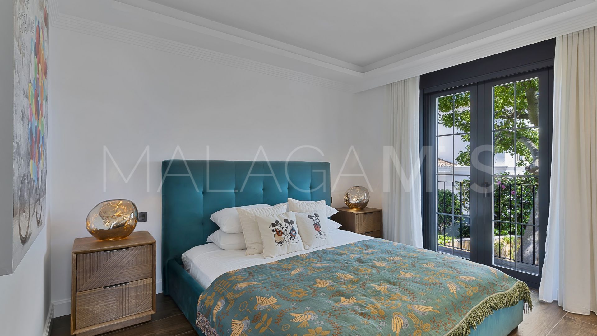 5 bedrooms villa for sale in Guadalmina Alta