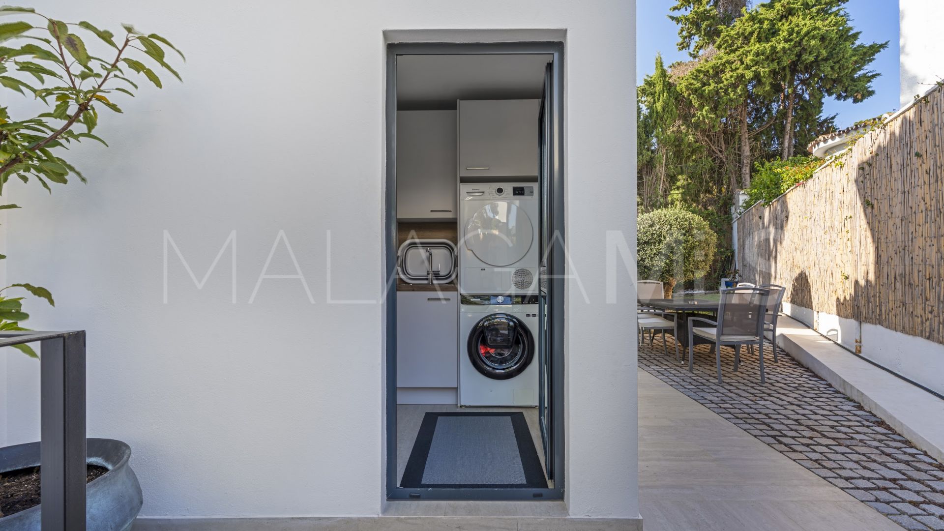 5 bedrooms villa for sale in Guadalmina Alta