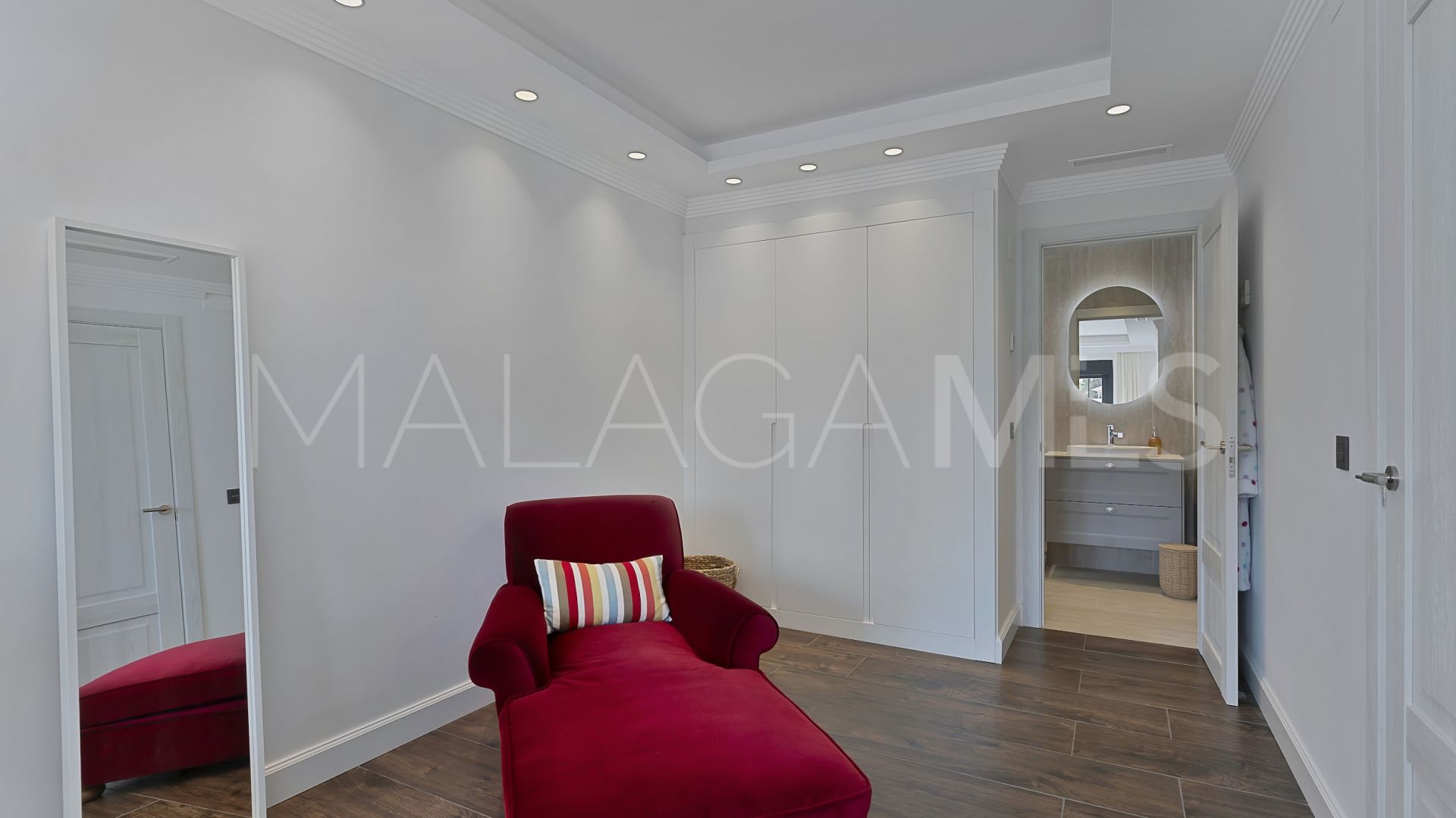 5 bedrooms villa for sale in Guadalmina Alta