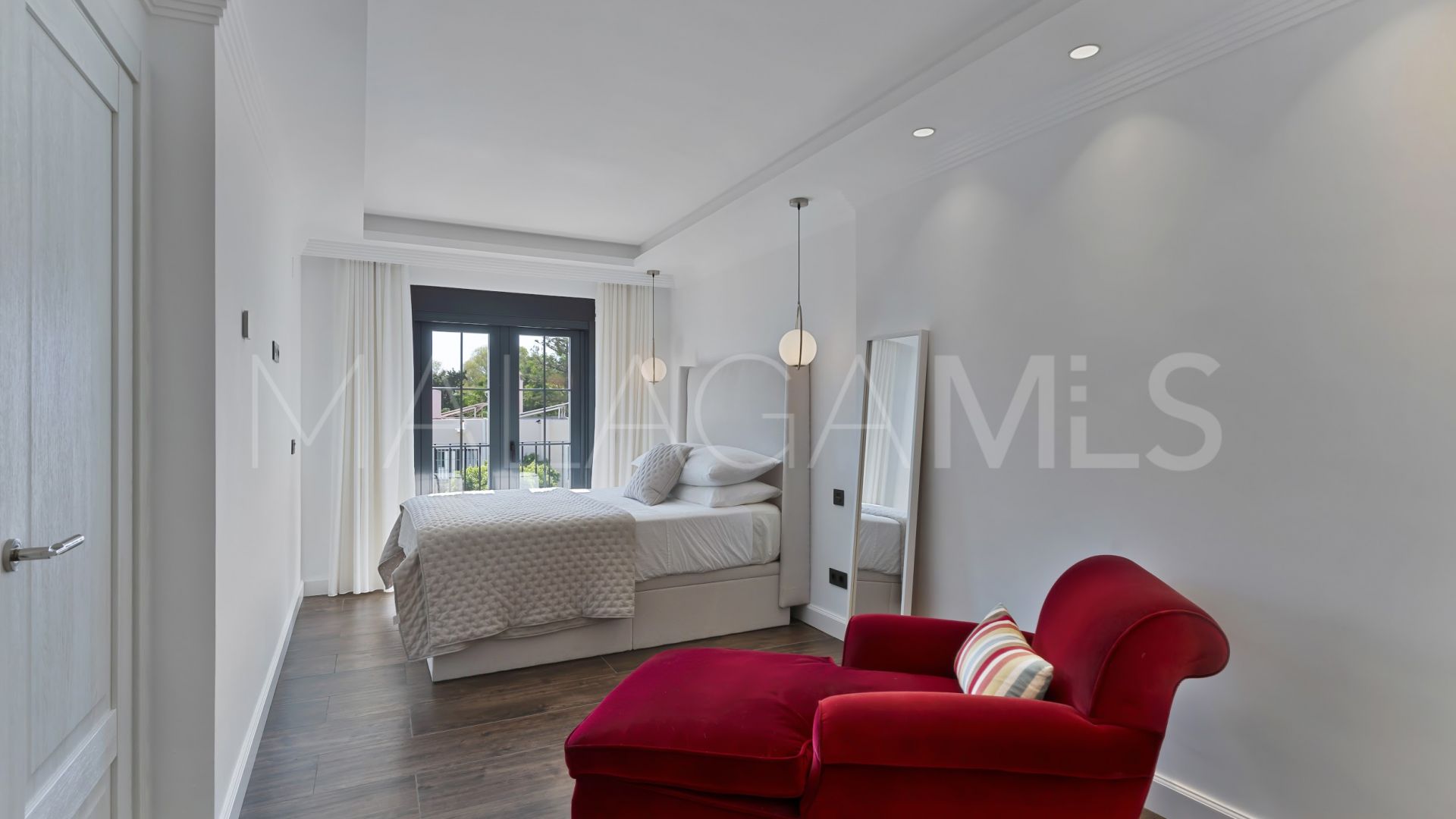 5 bedrooms villa for sale in Guadalmina Alta