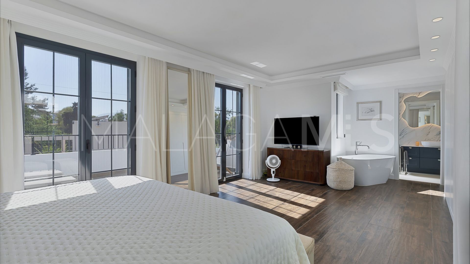 5 bedrooms villa for sale in Guadalmina Alta