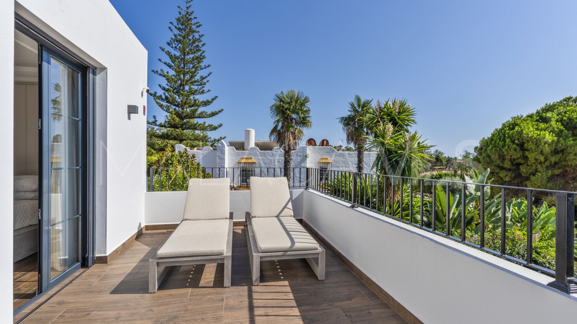 5 bedrooms villa for sale in Guadalmina Alta